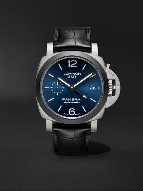 PANERAI Luminor GMT Automatic 42mm Titanium .